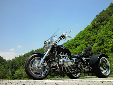 トライクのライディングを考察 車とバイクとトライクと トライクのライディングを考察 車とバイクとトライクと