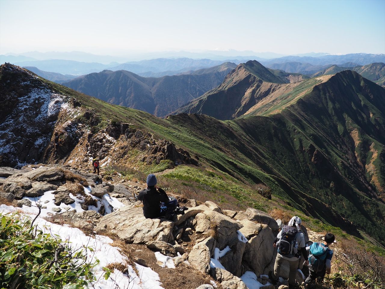 晩秋の谷川岳 快晴だったのでオジカ沢ノ頭まで行ってきました 山 と 柴犬 晩秋の谷川岳 快晴だったのでオジカ沢ノ頭まで行ってきました 山 と 柴犬
