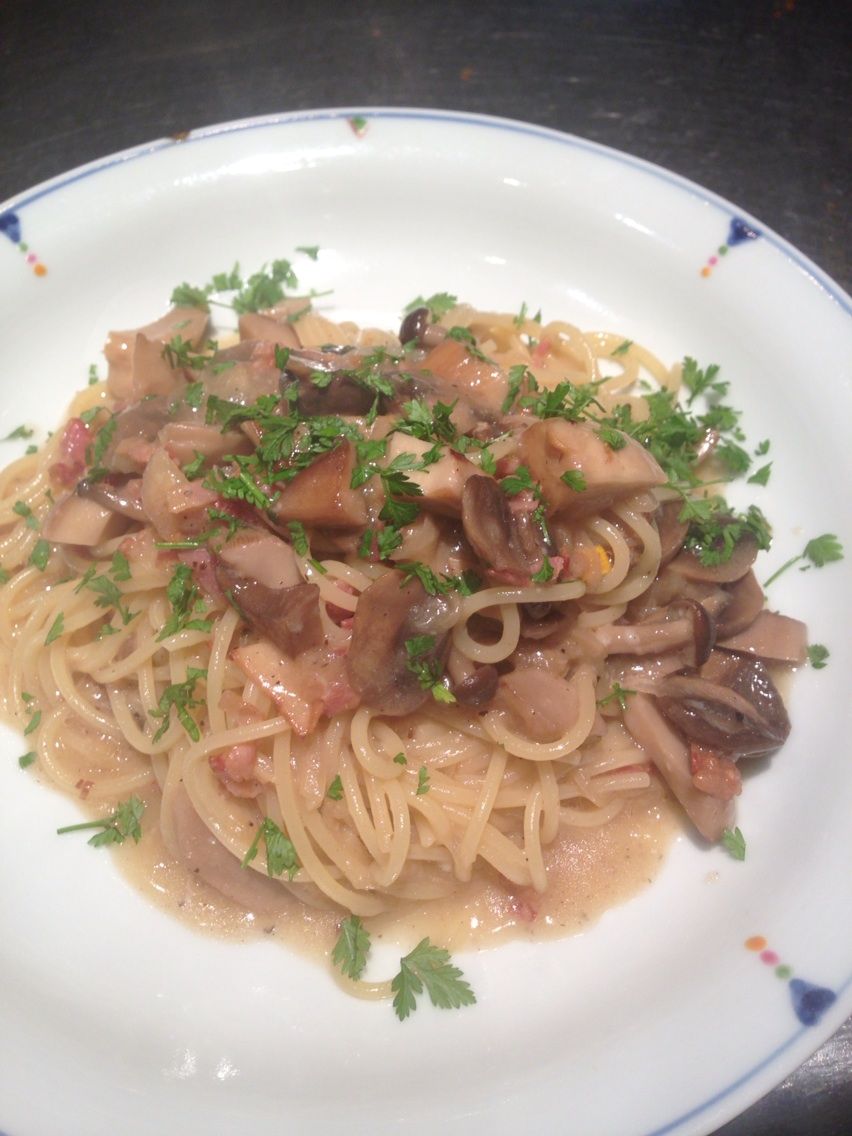 今日の賄いパスタはイタリア産パンチェッタと茸 宮田浩明の賄い 料理 ブログ 今日の賄いパスタはイタリア産パンチェッタと茸 宮田浩明の賄い 料理 ブログ