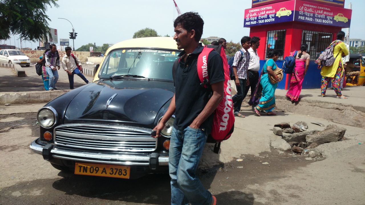 インドの国民車 アンバサダー インドおじさんのブログ