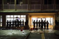なぜ若者は沖縄警察署を襲撃した？「巡査は人前では手を出さないけど…」