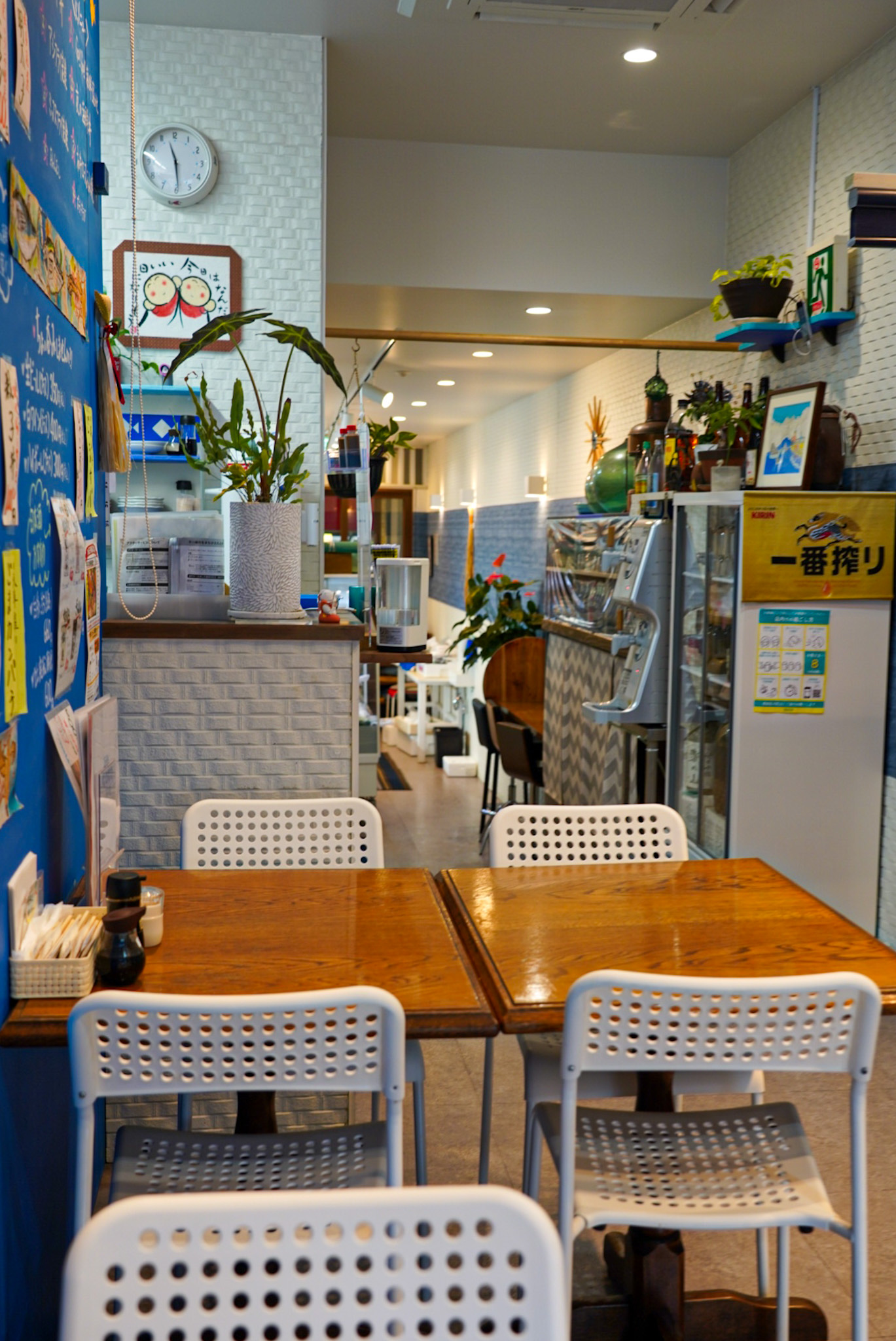 PHOTO BLOG柳橋連合市場【古賀鮮魚店】で牡蠣フライ。コメント atom