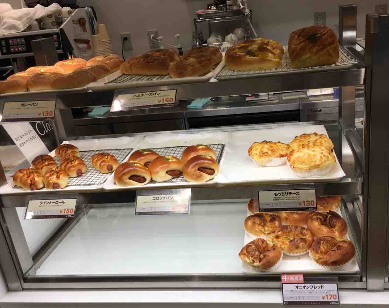 病院内でパンとコーヒーを Cafe Core いつもどこかで