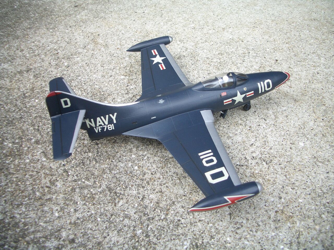 プラモデル完成機　1/48　F9F-3パンサー 1/48 F9F-3 パンサー | HLJ.co.jp