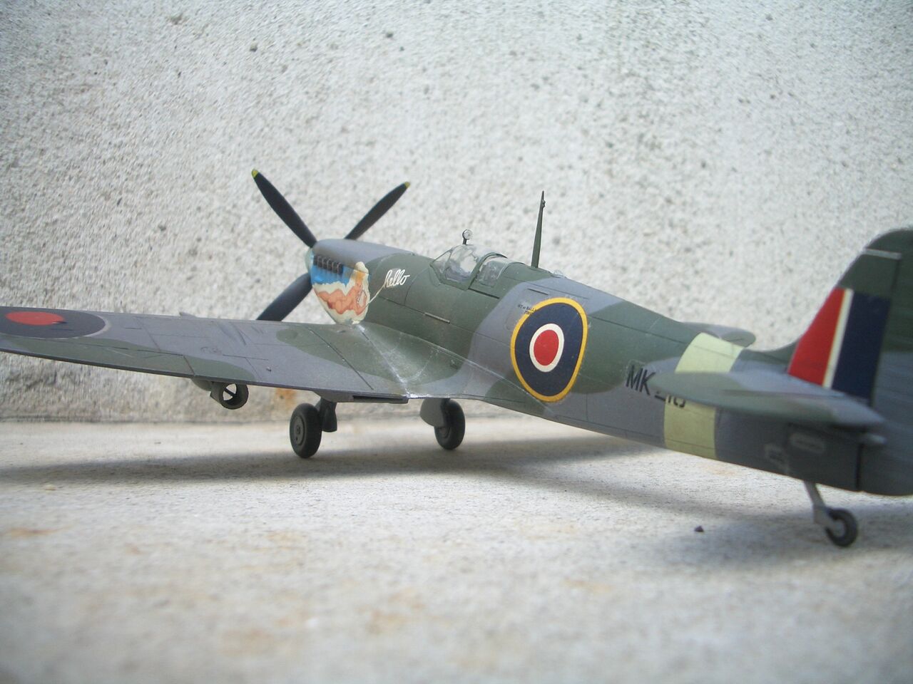ノーズアートが描かれたスピットファイアMk.IX！ : 模型の煮物