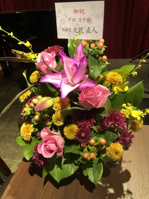 LBrSGF7jYakU_m31R6Wx1BXXDVOSit6iDQVafC36_Bk