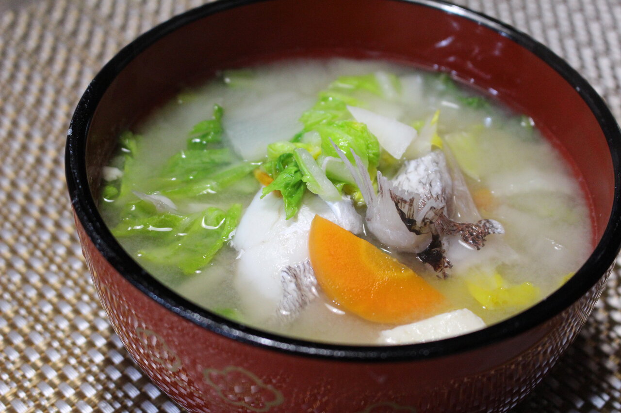 365日汁物レシピno 325 鯛のあらとたっぷりの野菜味噌汁 かごっまおごじょ 西ひろみ のお気楽日記