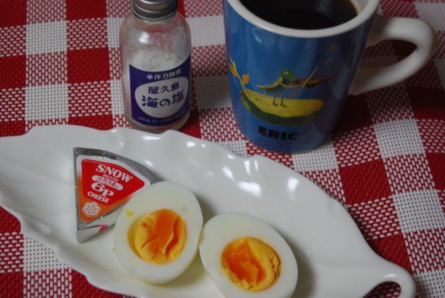 糖質制限朝ご飯 ゆで卵とチーズ かごっまおごじょ 西ひろみ のお気楽日記 糖質制限朝ご飯 ゆで卵とチーズ かごっまおごじょ 西ひろみ のお気楽日記