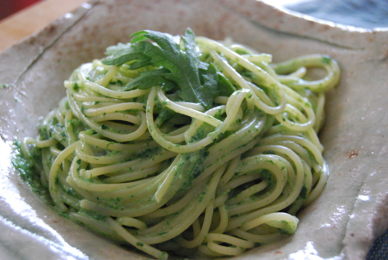 春菊のジェノベーゼパスタ かごっまおごじょ 西ひろみ のお気楽日記