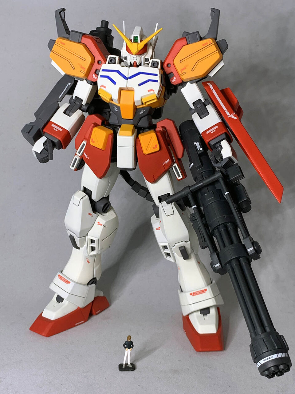 新品未開封　MG ガンダムヘビーアームズ　イーゲル装備 Amazon | 海外製 未組立 1/00 MG ガンダムヘビーアームズEW