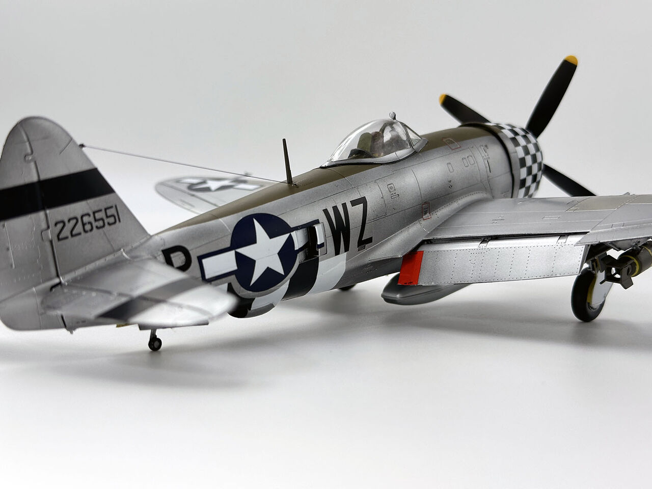 タミヤ 1/48 P-47D サンダーボルト