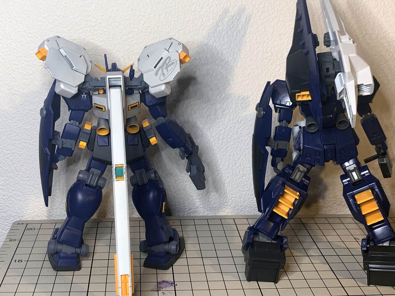 HGUC アドバンスドヘイズル・その1（2020年08月30日） : 積み、組み