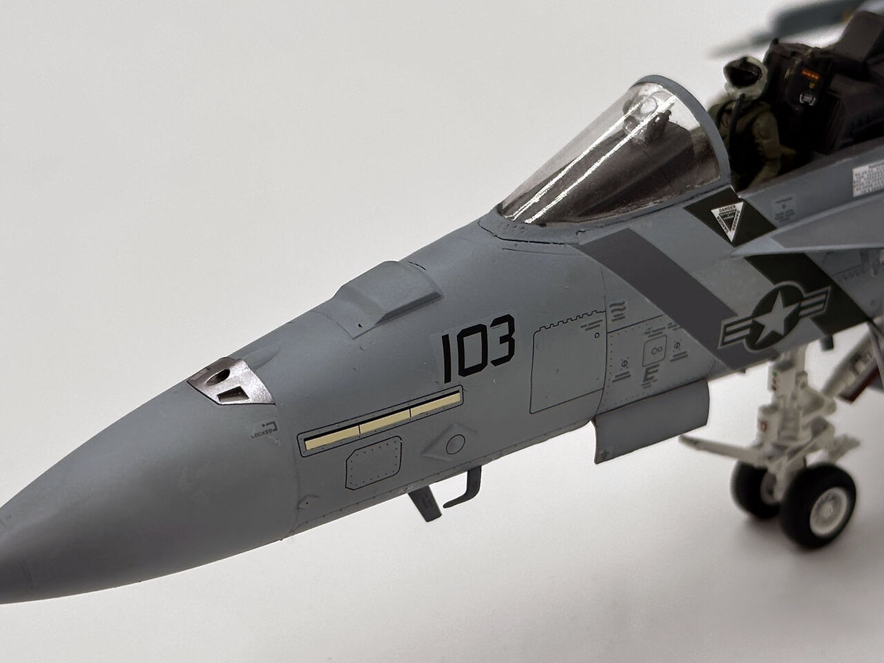 モンモデル 1/48 F/A-18F その7・完（2023年09月08日） : 積み、組み