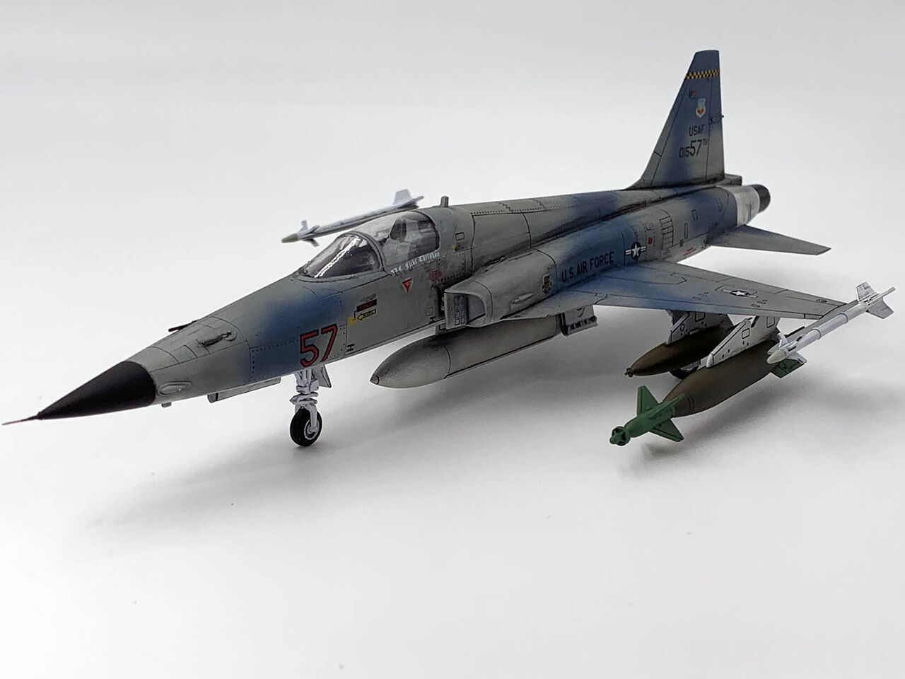 ドリームモデル 1/72 アメリカ海軍 F-5E タイガー2 初期型 プラモデル DMO720013 ドリームモデル 1⁄72 アメリカ海兵隊 ノースロップ F-5F タイガー2