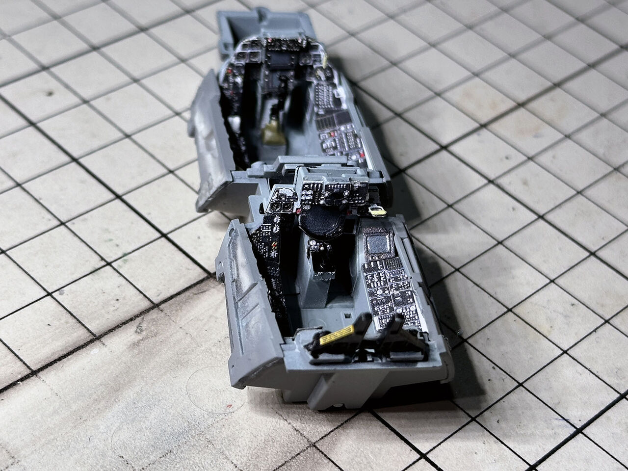 タミヤ 1/48 F-14A後期型（2025年01月13日） : 積み、組み、塗る