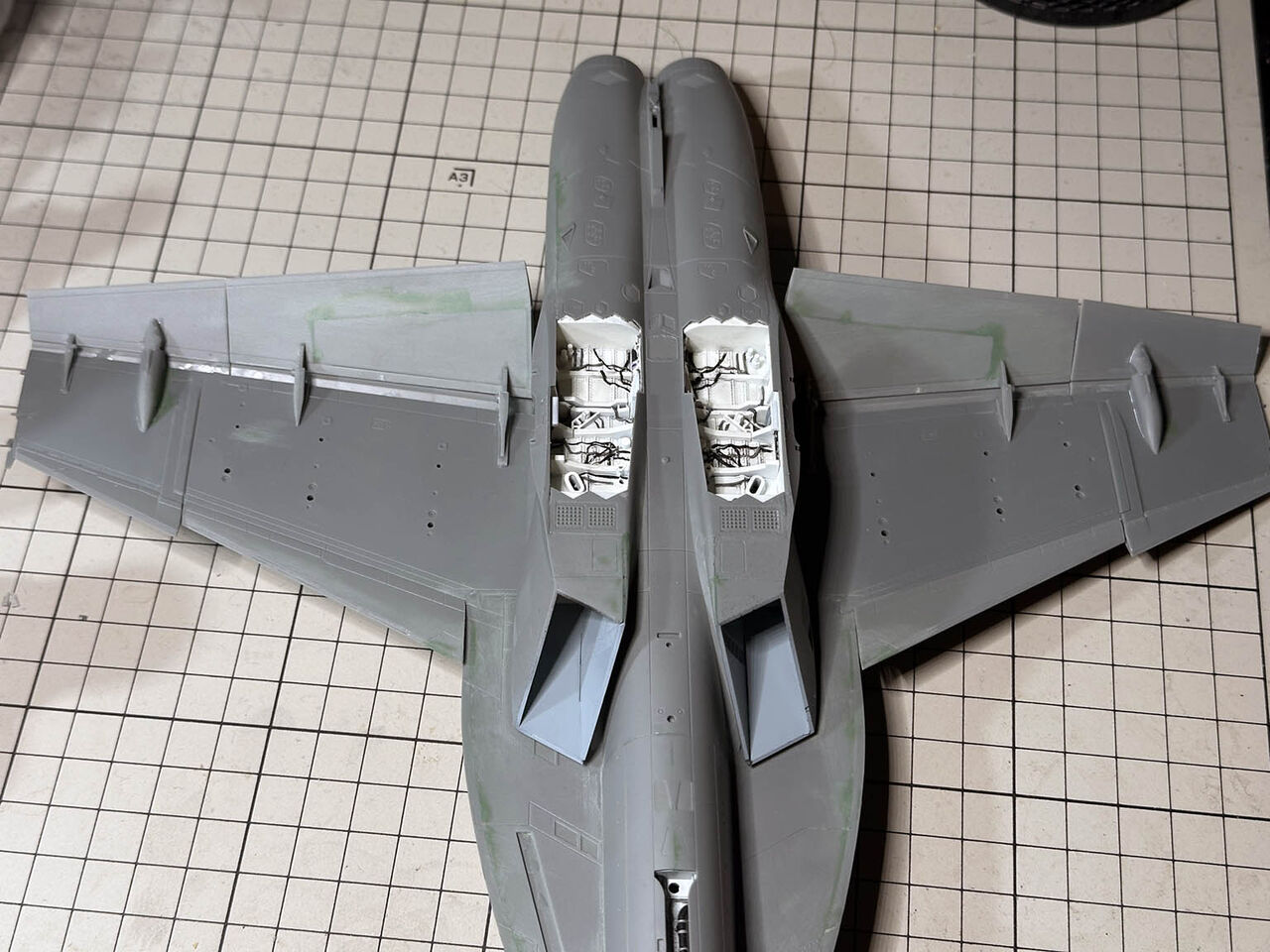 モンモデル 1/48 F/A-18F その5（2022年12月06日） : 積み、組み、塗る