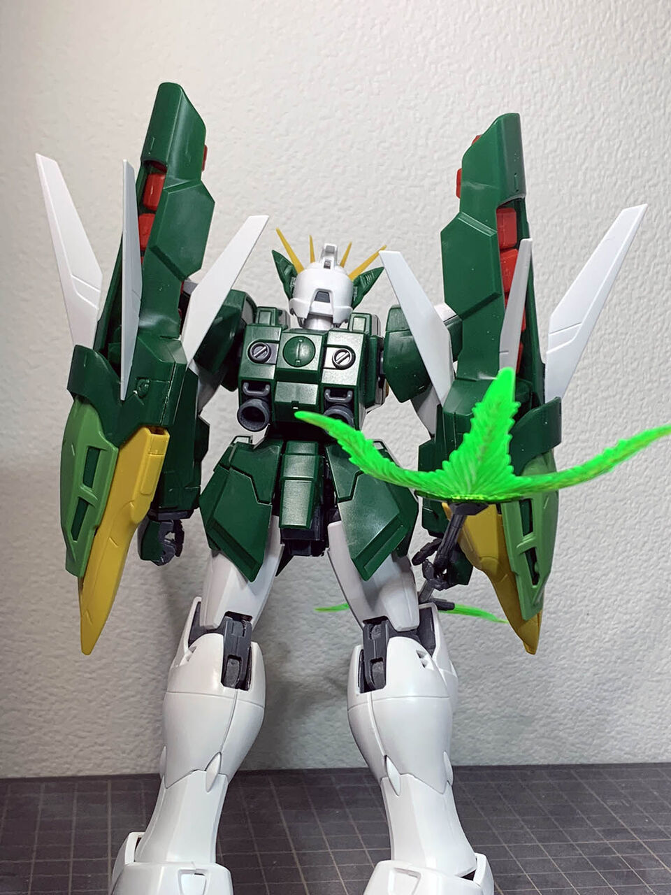 MG アルトロンガンダムEW その1（2022年03月01日） : 積み、組み、塗る