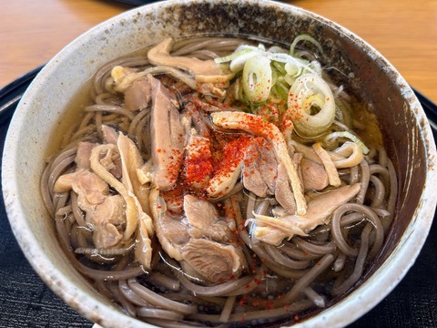 冷たい肉そば