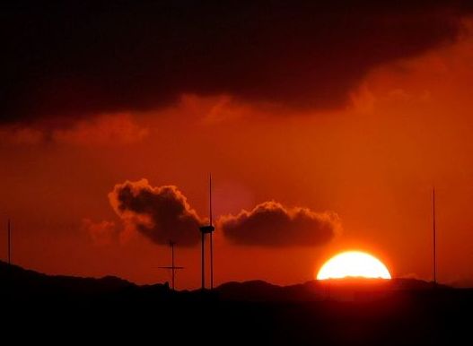ひろ爺のカウントダウン 今日も鮮やか秋の夕日 ひろ爺のカウントダウン 今日も鮮やか秋の夕日