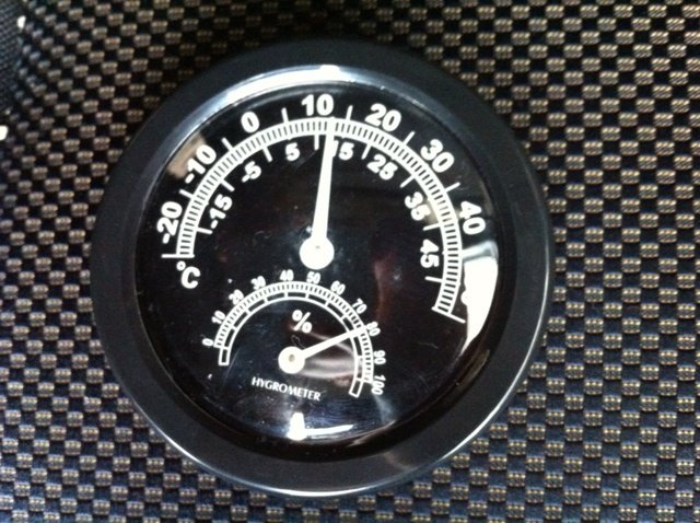 車内外温度計 カシムラak109 車内温度の正確性 ひろぺいんのブログ