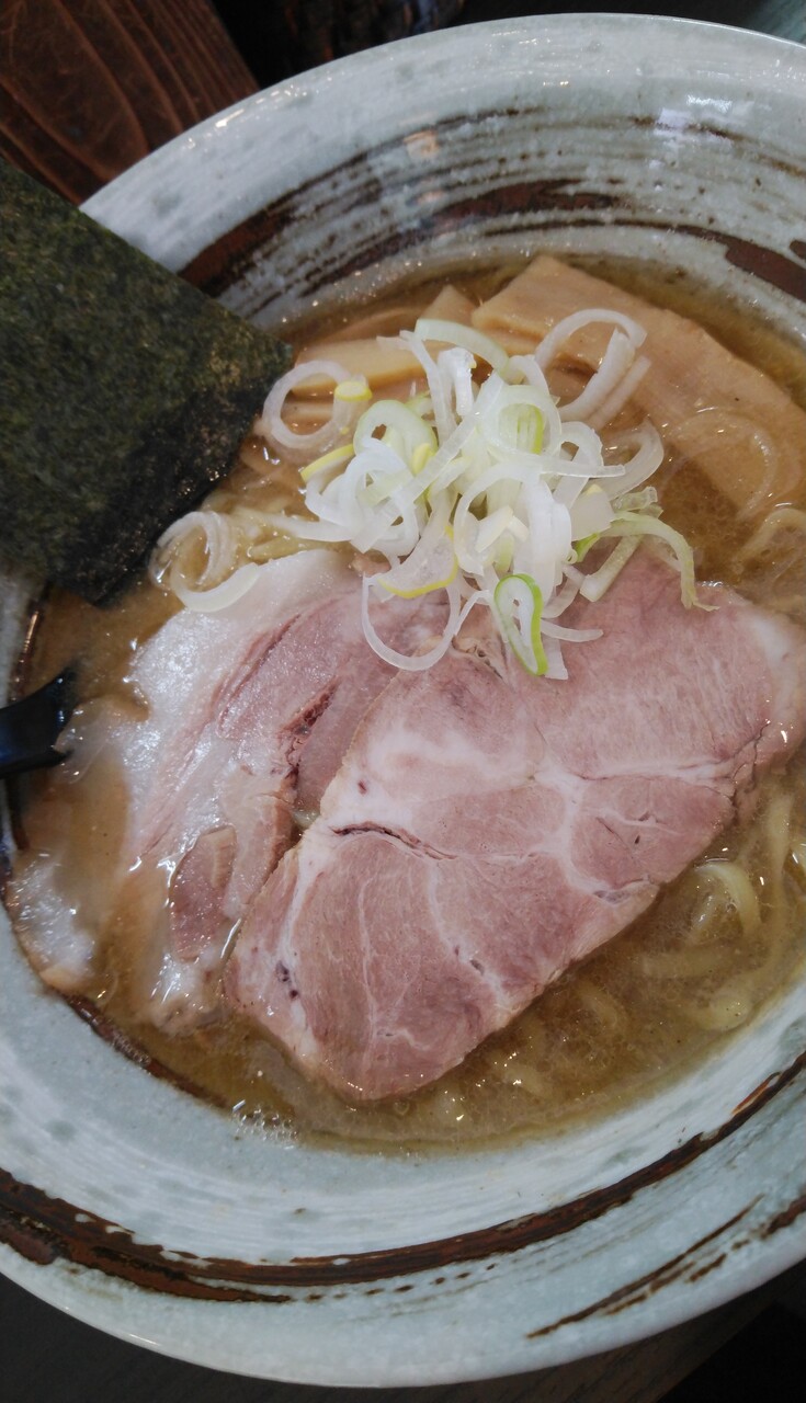 らーめん鯱 魚介豚骨らーめん煮干し風味 浜松市東区天龍川町 らぁめん大好きブログ ヒロ らーめん鯱 魚介豚骨らーめん煮干し風味 浜松市東区天龍川町 らぁめん大好きブログ ヒロ
