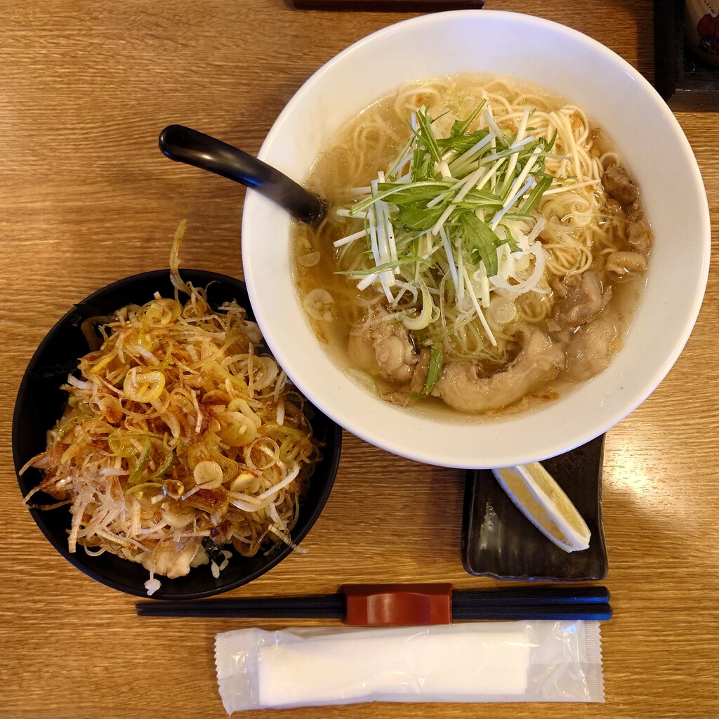 神徳【夢咲牛スジ塩ラーメン＋ねぎチャーシュー丼セット】＠牧之原市