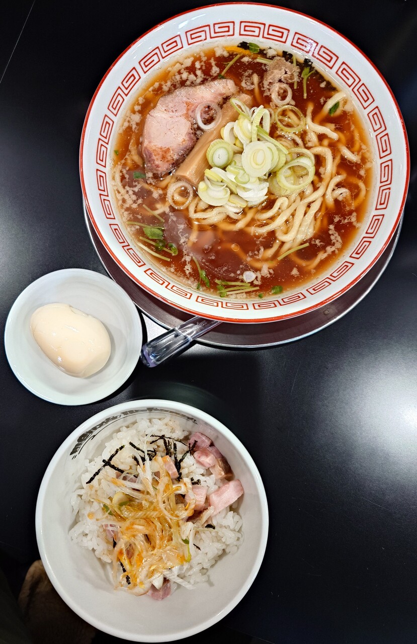 menya 787（麺屋菜花奈）【乱切り手もみ麺の新neo中華そば＋ピリ辛ネギ
