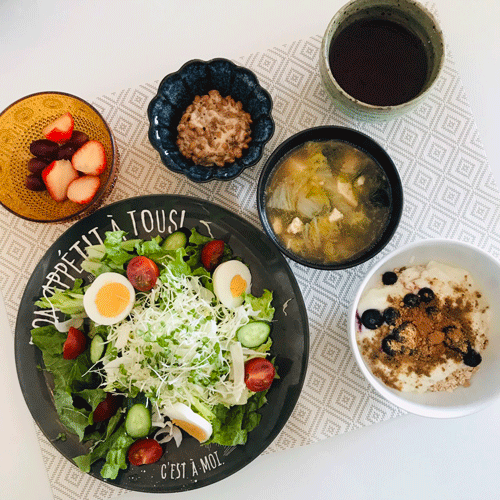 朝食