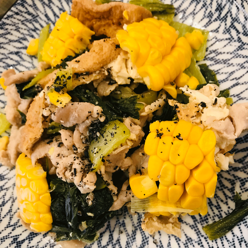 チンゲン菜と豚肉厚揚げコーン
