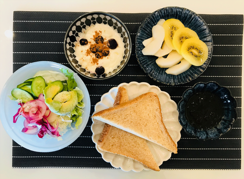 朝食