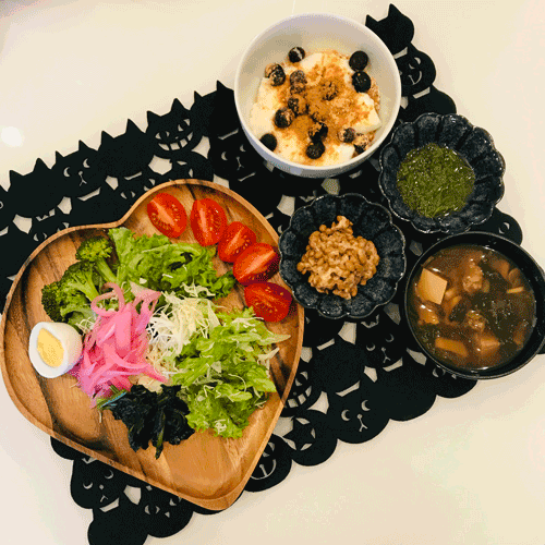 朝食