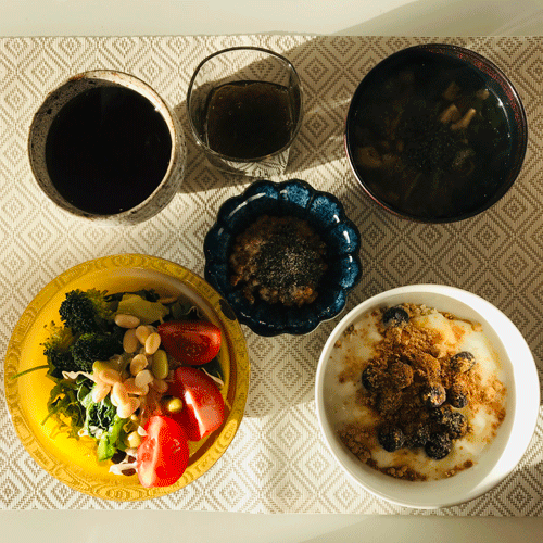 朝食