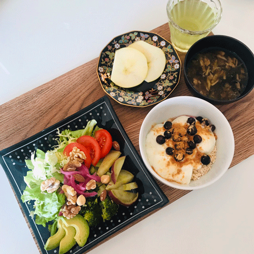 朝食