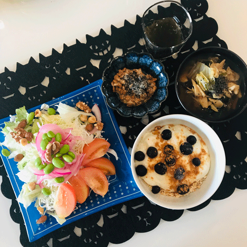 朝食