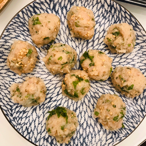 鶏むね肉ひき肉団子