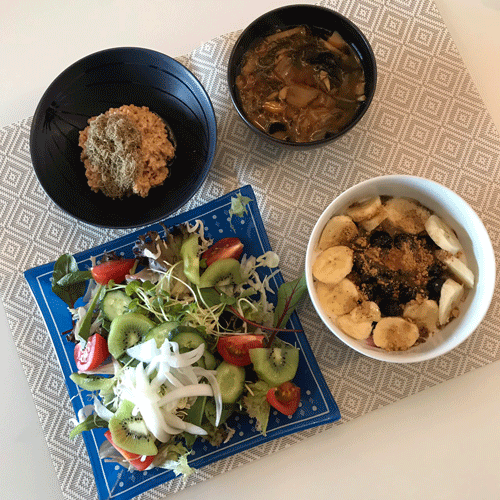 朝食