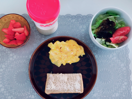 朝食
