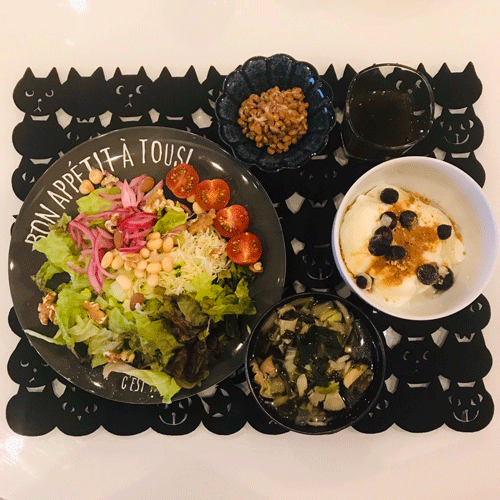 朝食