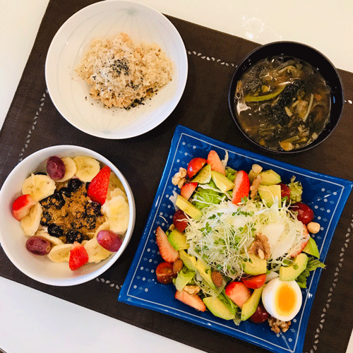 朝食