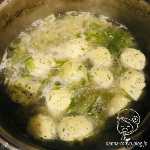 鶏むね肉シソ団子中華ゴマスープ