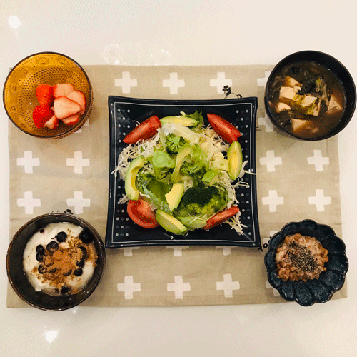 朝食