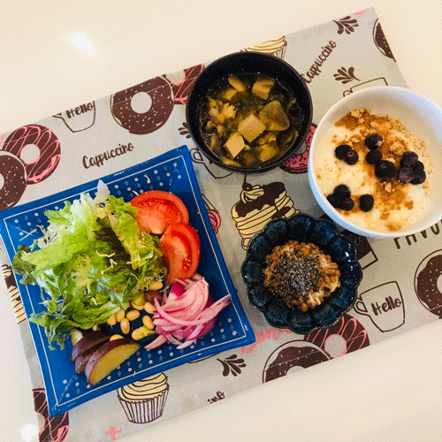 朝食