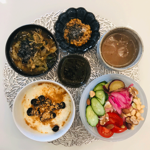 朝食
