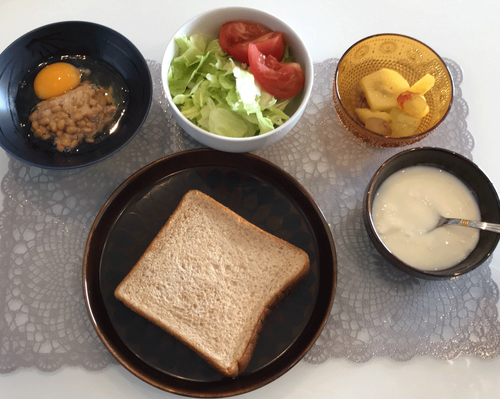 朝食