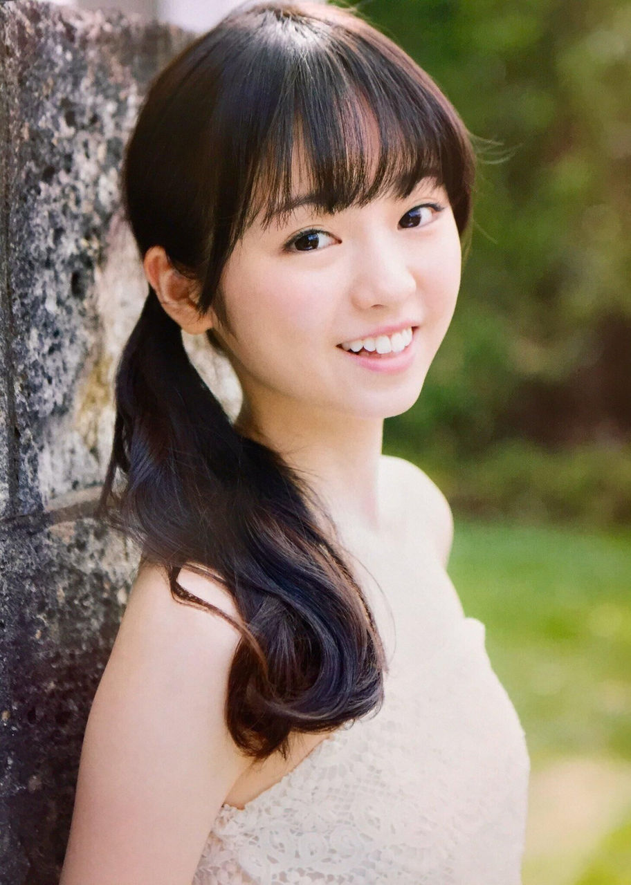 平手友梨奈 の 高画質 壁紙 画像 写真 16年05月 トレラボ 芸能人やアイドル 有名人の話題の画像や写真を徹底まとめ トレラボ