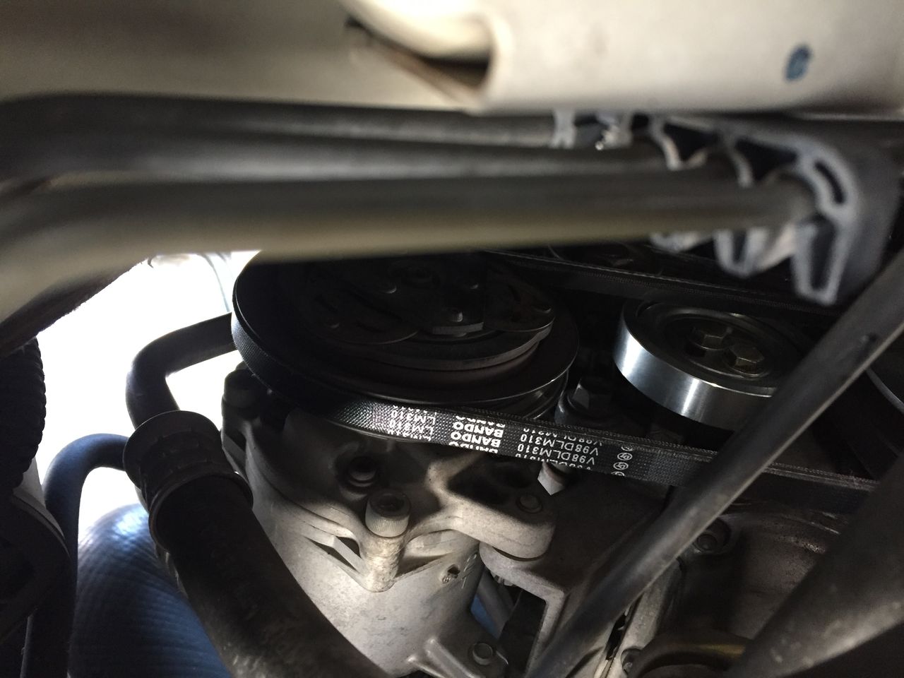 エブリー Da62w ファンベルト交換 車検 出張タイヤ交換 レンタルバイクのヒロセサービス 岐南町 岐阜 岐南車屋