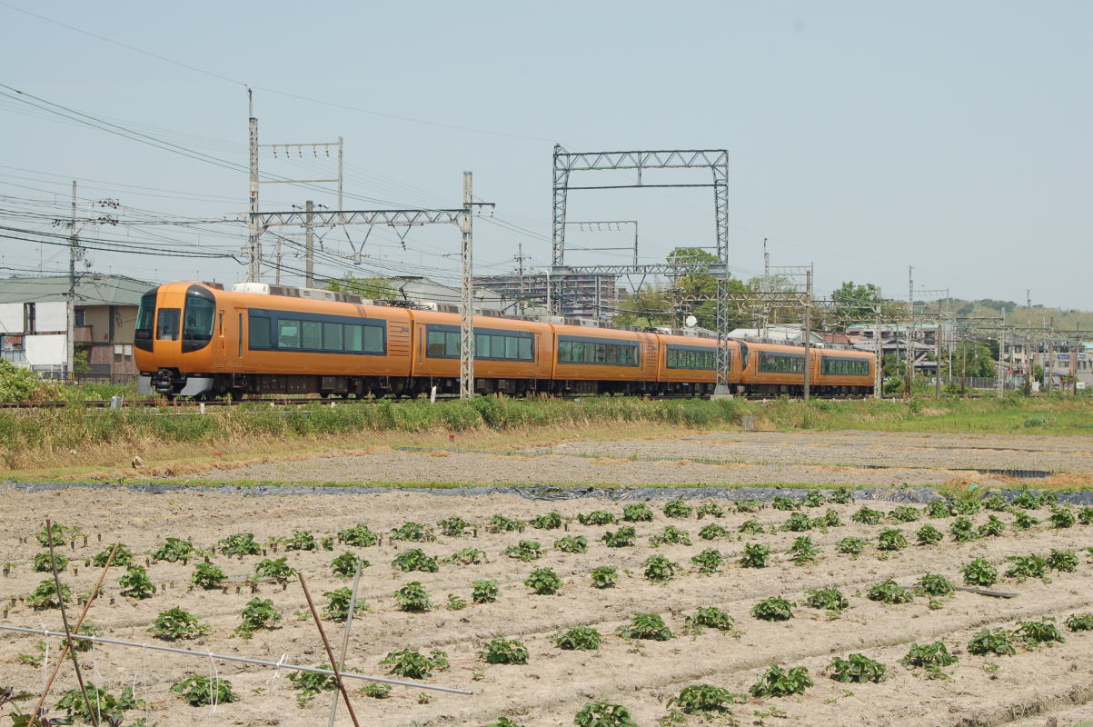 hiroshi "ひろくん" pictures of trains album
	  ★近畿日本鉄道＜京都線・・・新祝園駅～木津川台駅間＞続き
	コメントトラックバック                ひろくん