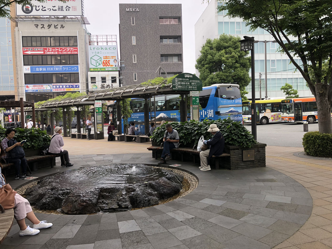 番外編 静岡県 三島駅周辺をぶらり 駅前の寿司飲み屋 おたけの広島もふもふ 番外編 静岡県 三島駅周辺をぶらり 駅前の寿司飲み屋 おたけの広島もふもふ