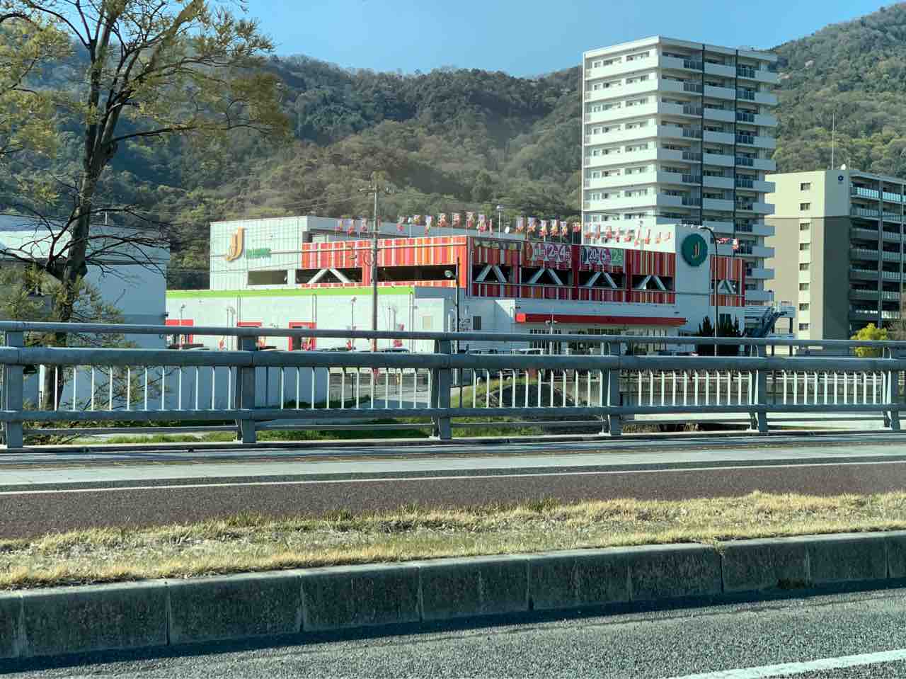 世界の車窓的なパチンコ店ツアー 広島市安佐南区 みるみーのパチンコ パチスロブログ 広島県 世界の車窓的なパチンコ店ツアー 広島市安佐南区 みるみーのパチンコ パチスロブログ 広島県