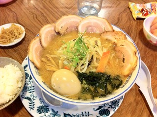 あさひ屋特製味噌ラーメン味玉+チャーシュー